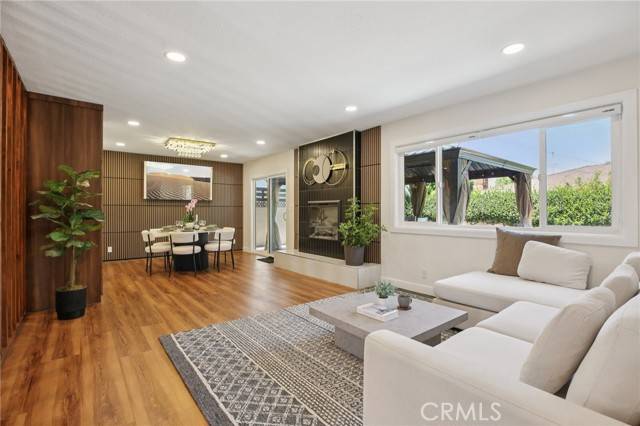 Santa Ana, CA 92704,1533 W San Lorenzo Ave