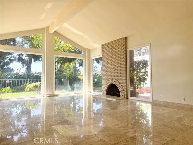 Newport Beach, CA 92660,15 Rue Saint Cloud