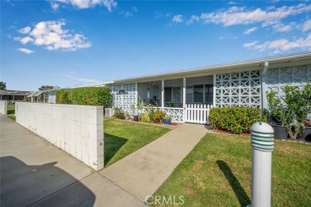 Seal Beach, CA 90740,13721 Alderwood Lane #28C