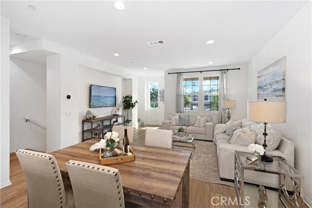 Buena Park, CA 90621,8927 Orangethorpe Avenue