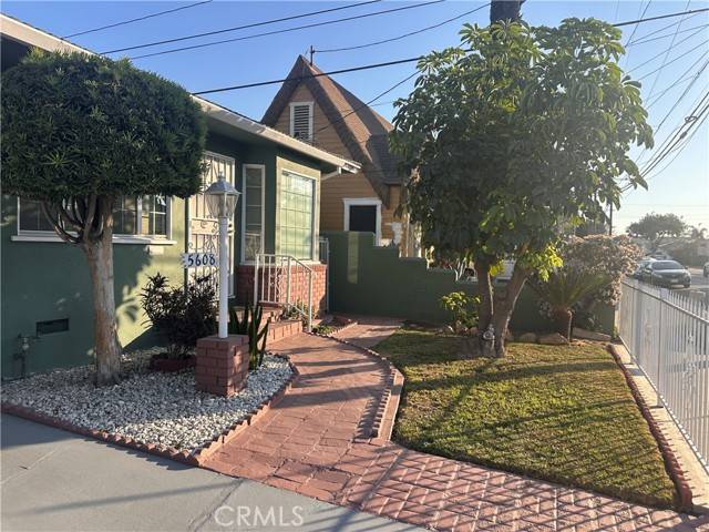 Maywood, CA 90270,5606 Pine Avenue