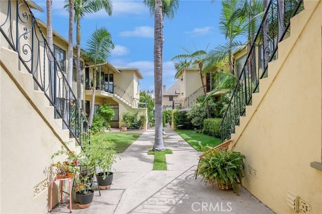 Long Beach, CA 90803,217 Quincy Ave #2