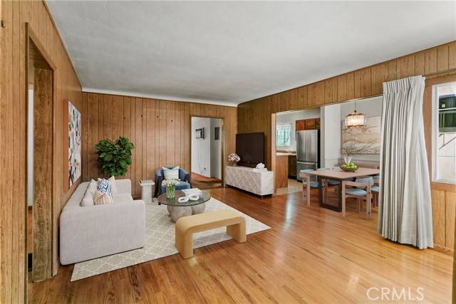 North Hollywood (los Angeles), CA 91606,6640 Farmdale Avenue