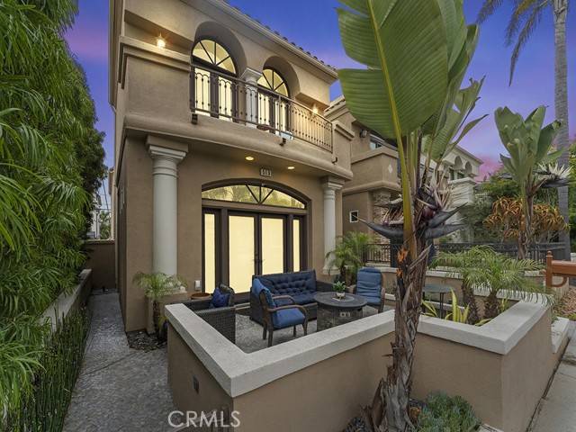 Huntington Beach, CA 92648,513 Pecan Ave