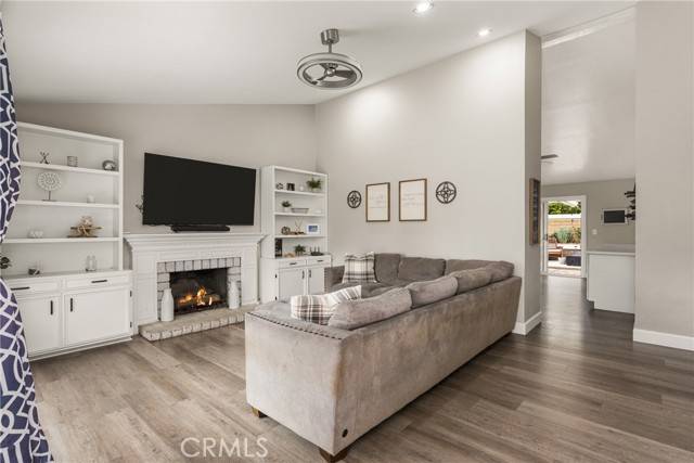 Santa Ana, CA 92705,1609 Franzen