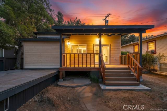 Los Angeles, CA 90065,2834 Delevan