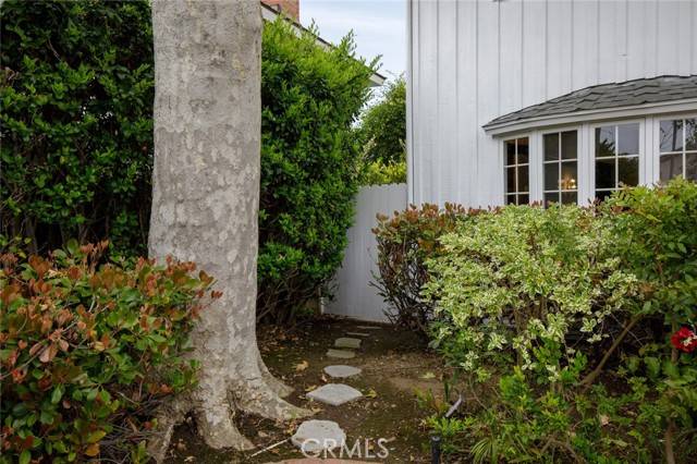 Huntington Beach, CA 92649,16842 Harkness