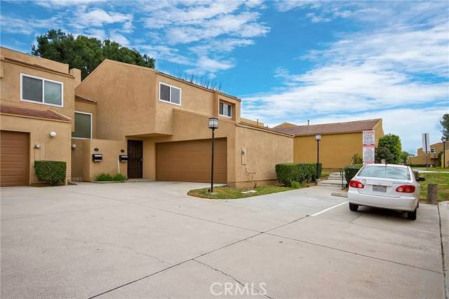 Yorba Linda, CA 92886,4778 Serrente