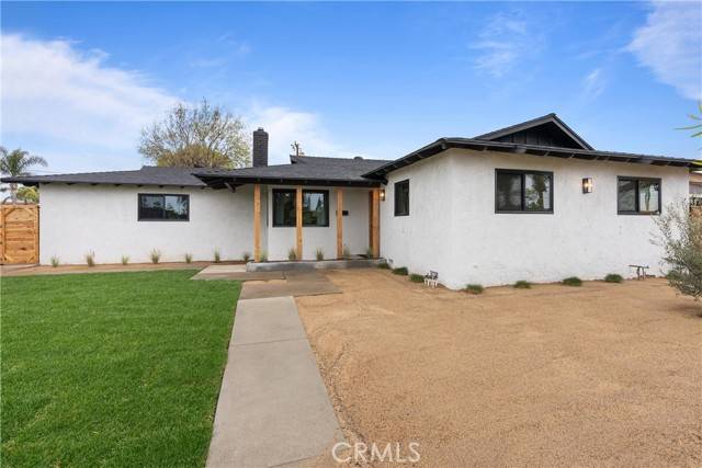 Placentia, CA 92870,619 E Yorba Linda Blvd