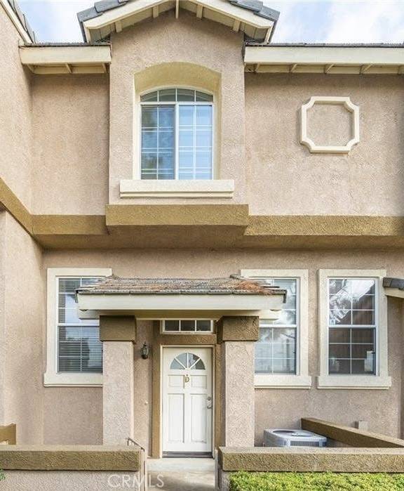 Placentia, CA 92870,339 S Van Buren Street #D