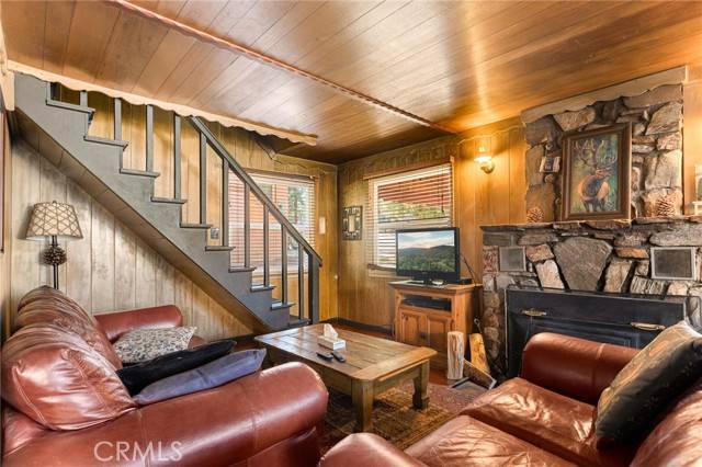 Big Bear Lake, CA 92315,435 Arroyo