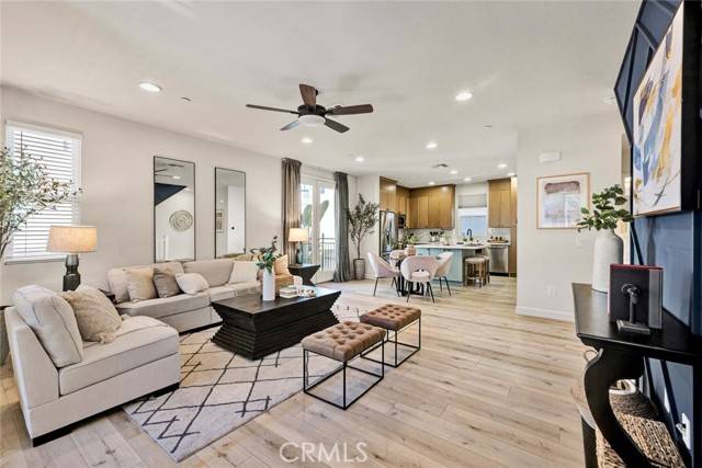 Anaheim, CA 92805,813 S Anaheim Boulevard #101