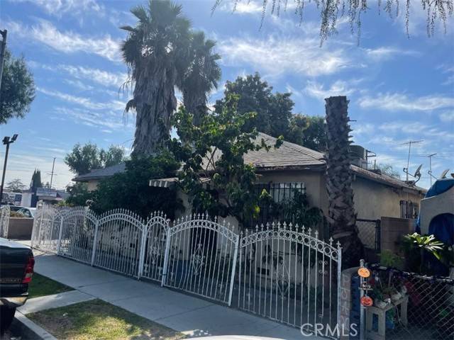 Huntington Park, CA 90255,7117 Malabar Street