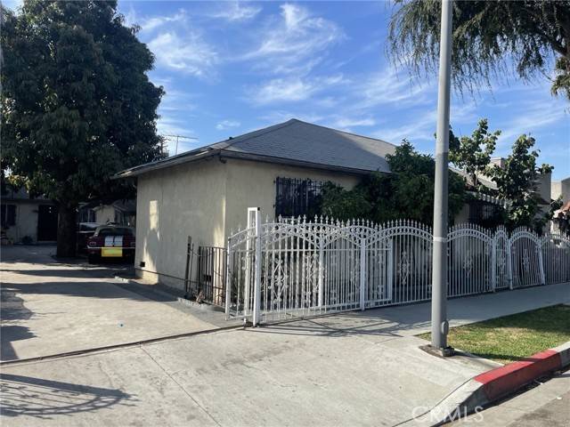 Huntington Park, CA 90255,7117 Malabar Street