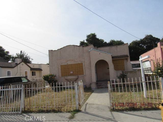 Compton, CA 90221,807 N Chester Avenue