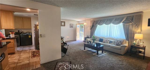 Altadena, CA 91001,2243 Casitas Avenue