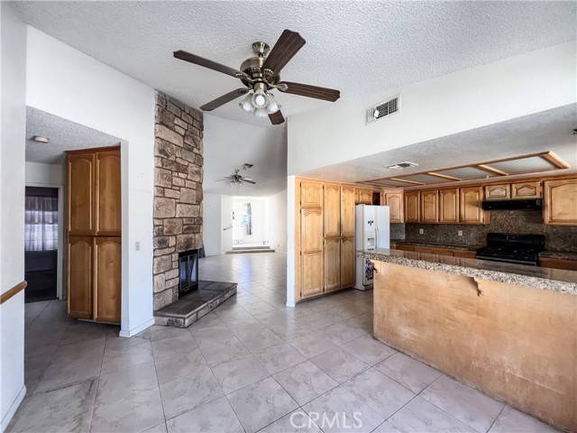 Cathedral City, CA 92234,68300 Espada Road