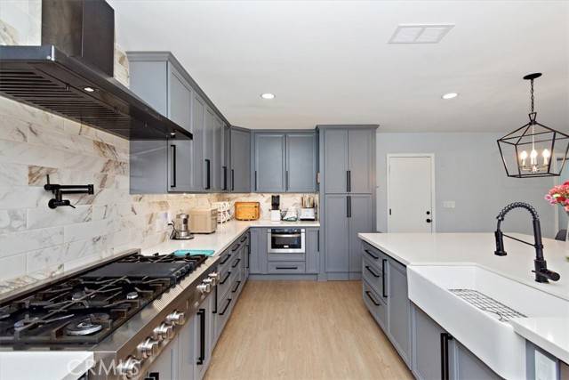 Claremont, CA 91711,2105 Oxford Avenue