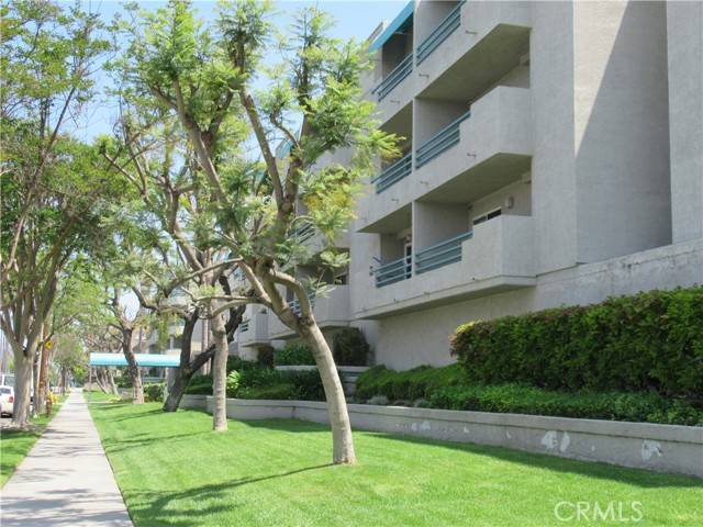 Downey, CA 90241,11410 Dolan Avenue #103