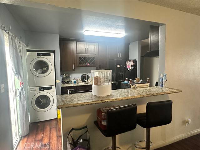 Paramount, CA 90723,7315 Exeter Street #6