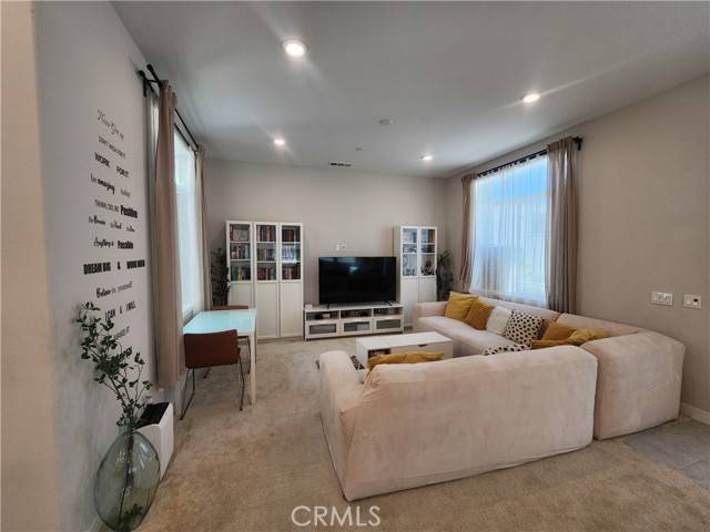 Valencia (santa Clarita), CA 91381,26912 Winding Trail Court