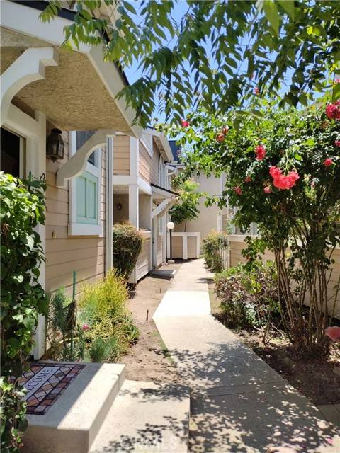 Baldwin Park, CA 91706,13303 Waco Street #62