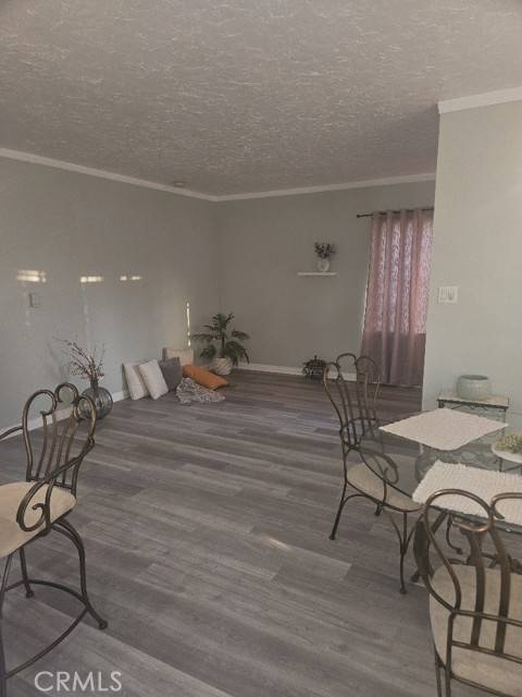 South Gate, CA 90280,8686 San Juan Avenue