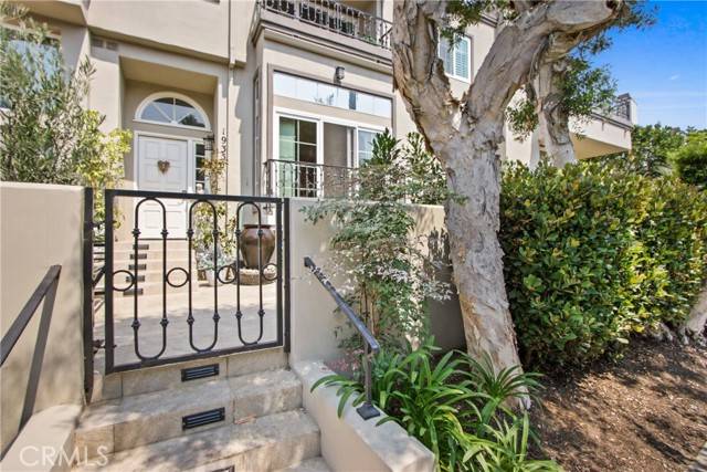 Huntington Beach, CA 92648,19355 Maidstone Lane