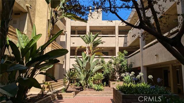 Lakewood, CA 90715,12141 Centralia Street #312