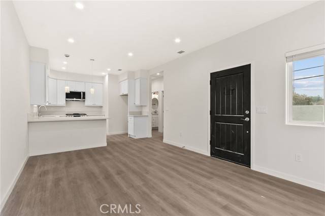 Lakewood, CA 90712,4508 Hedda Street #2