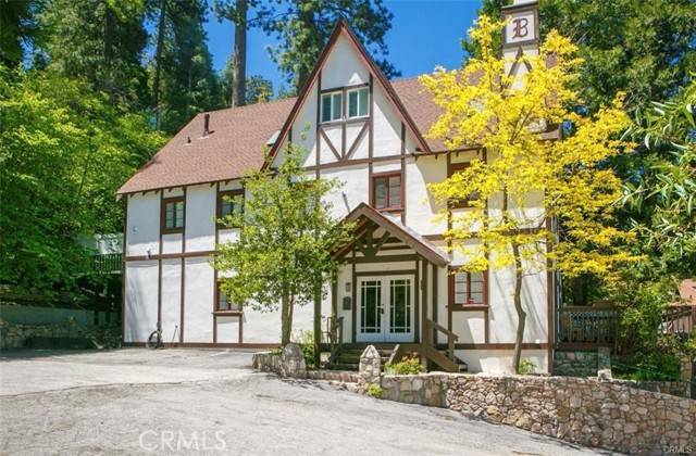 Lake Arrowhead, CA 92352,815 Arrowhead Villa