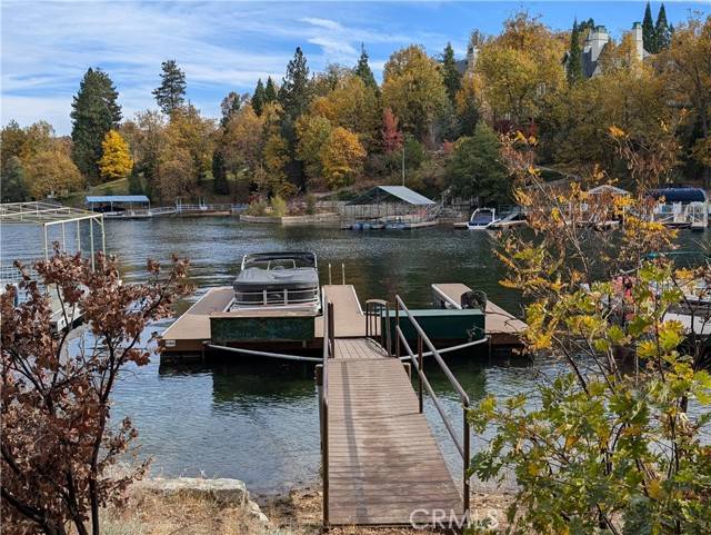 Lake Arrowhead, CA 92352,166 N 166 B --DOCK