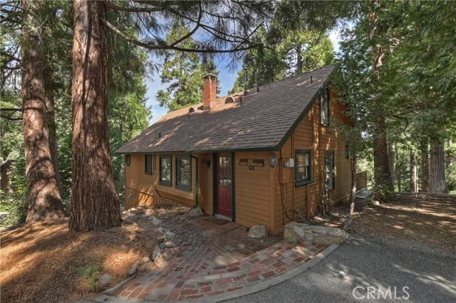 Lake Arrowhead, CA 92352,687 Crest Estates Drive