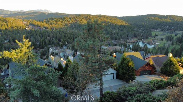 Lake Arrowhead, CA 92352,935 Sonoma Drive