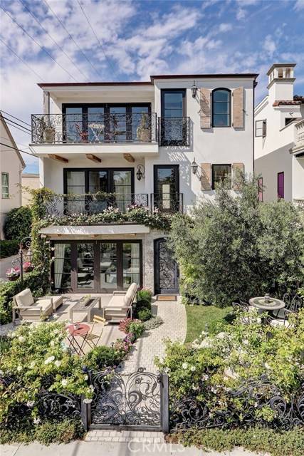 Manhattan Beach, CA 90266,317 9th Street