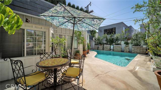 West Hollywood, CA 90069,8998 Lloyd Place