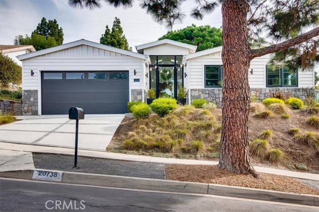 Rancho Palos Verdes, CA 90275,26738 Shorewood Road