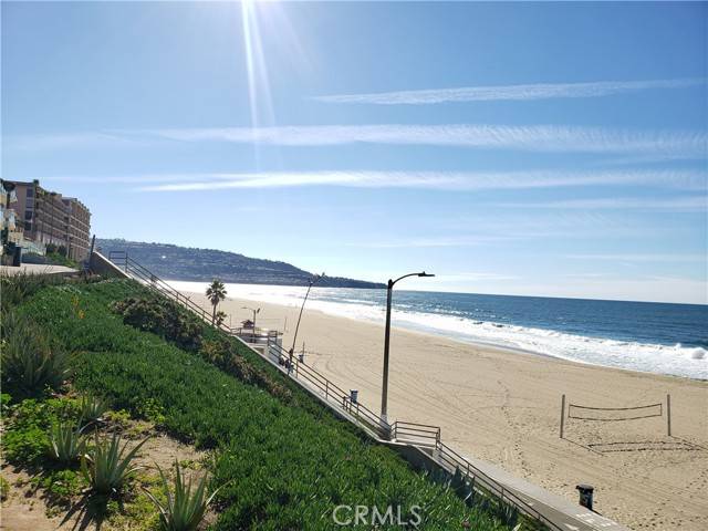 Redondo Beach, CA 90277,625 Esplanade #4