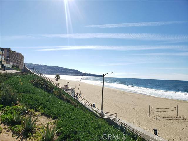 Redondo Beach, CA 90277,625 Esplanade #4