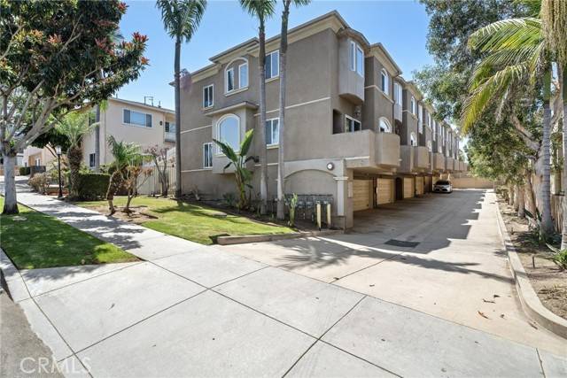 El Segundo, CA 90245,328 E Imperial Avenue #1