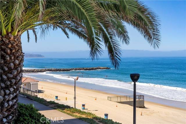 Redondo Beach, CA 90277,565 Esplanade #401