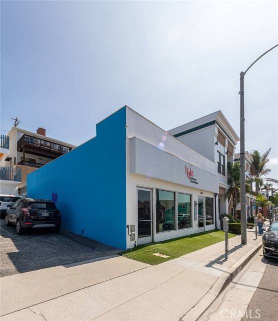 Manhattan Beach, CA 90266,3308 Highland Avenue