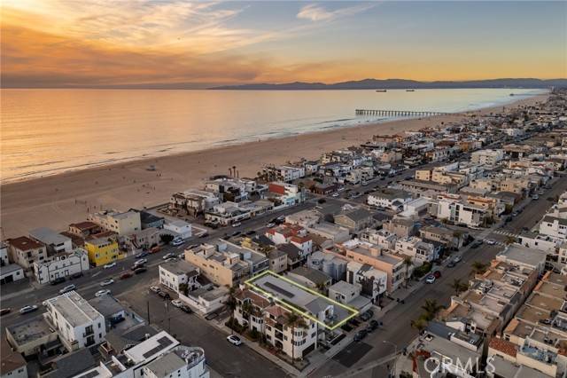 Hermosa Beach, CA 90254,107 Manhattan Avenue