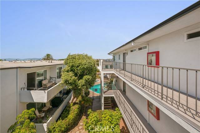 Redondo Beach, CA 90277,415 S Prospect Avenue #203