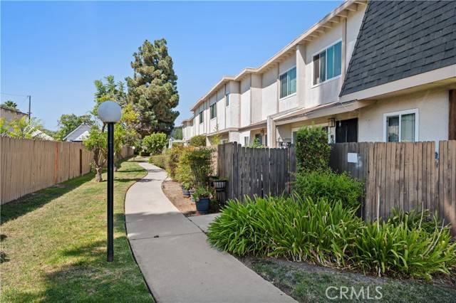 Lomita, CA 90717,25205 Cypress Street #7