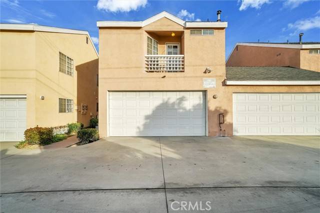 Bellflower, CA 90706,9412 Cedar Street #C