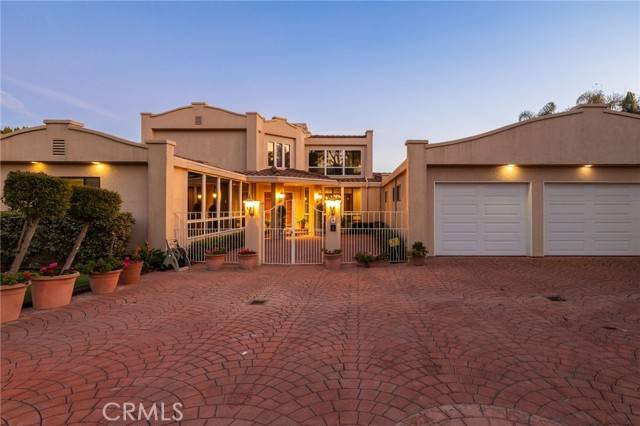 Rancho Palos Verdes, CA 90275,8 Burrell Lane