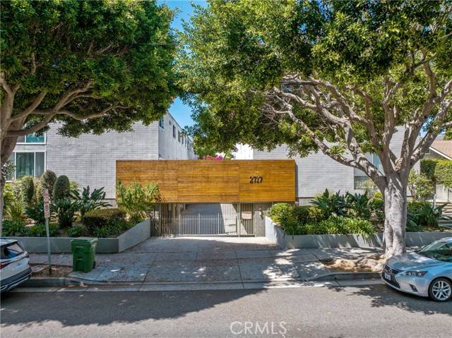 Santa Monica, CA 90404,2717 Arizona Avenue #9