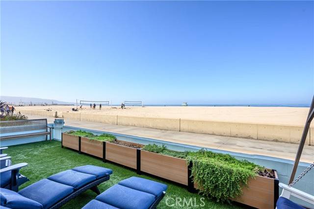 Hermosa Beach, CA 90254,528 The Strand