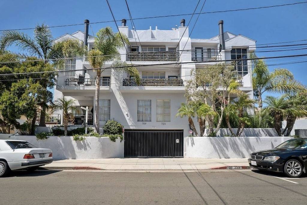Hermosa Beach, CA 90254,713 3rd Street